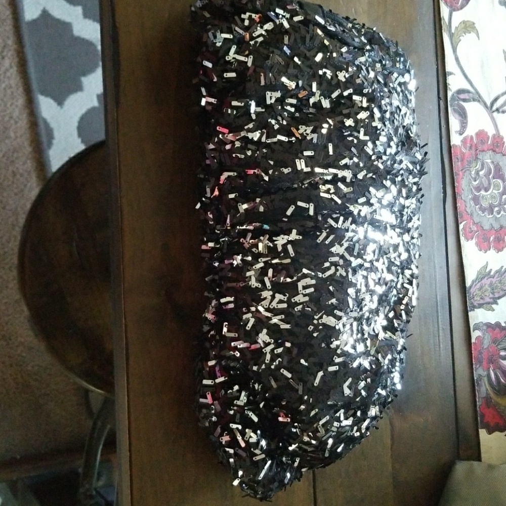 Kardashian Clutch